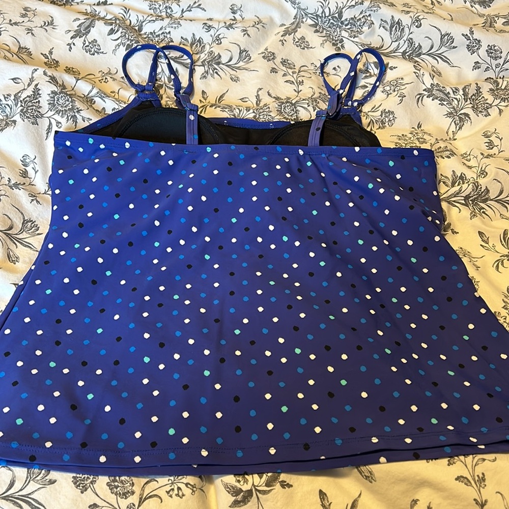 Christina Tankini - Picture 2 of 5